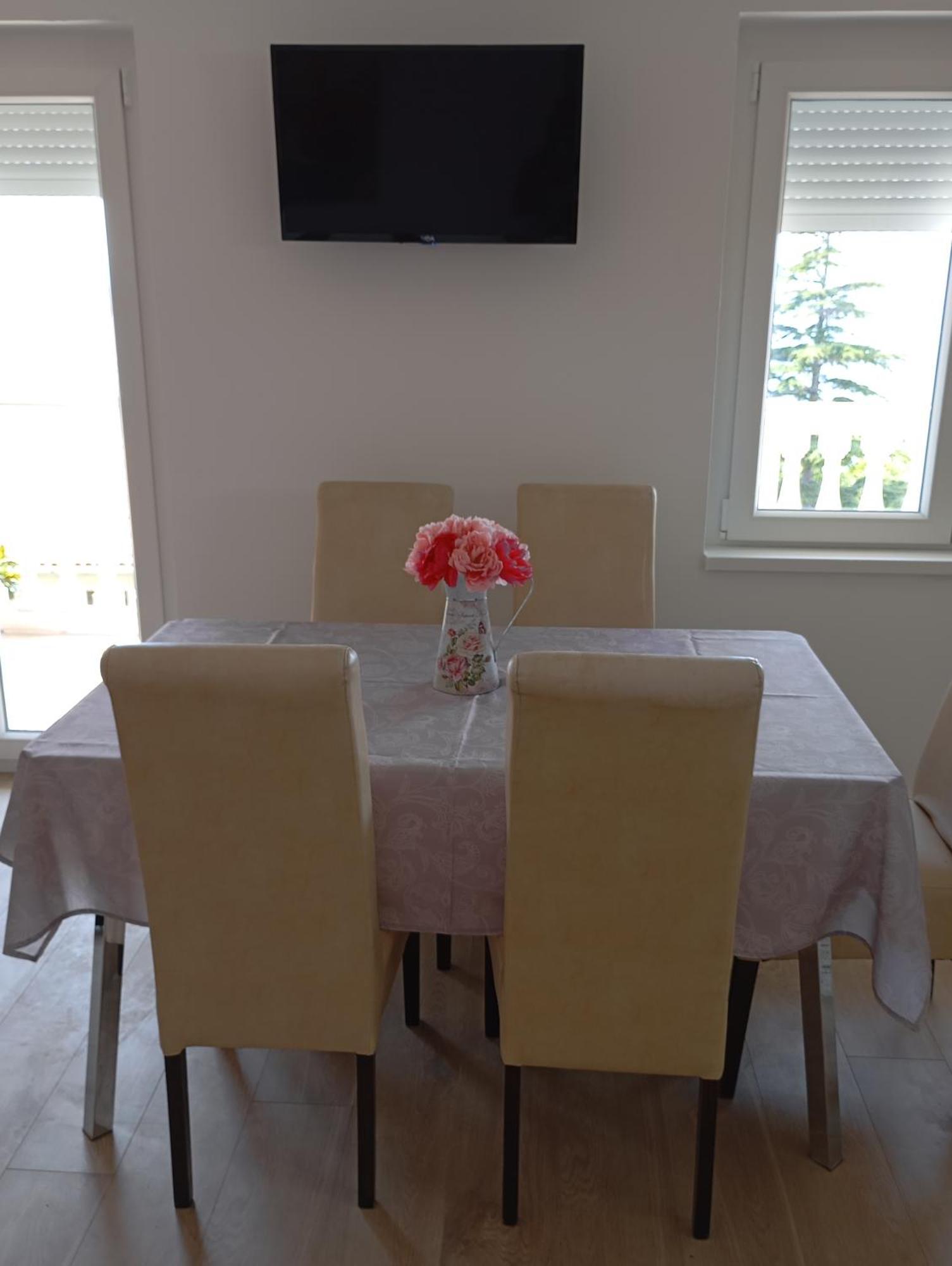 오미살즈 House Daniela 아파트 외부 사진